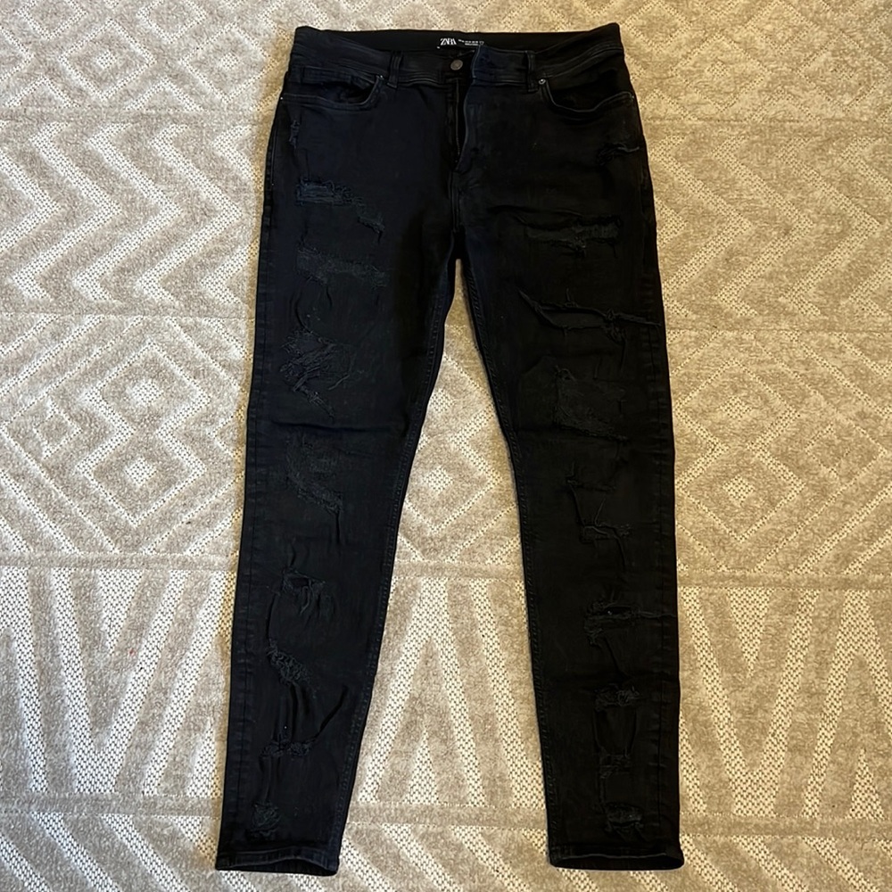 Men’s Black Skinny Distressed Jeans